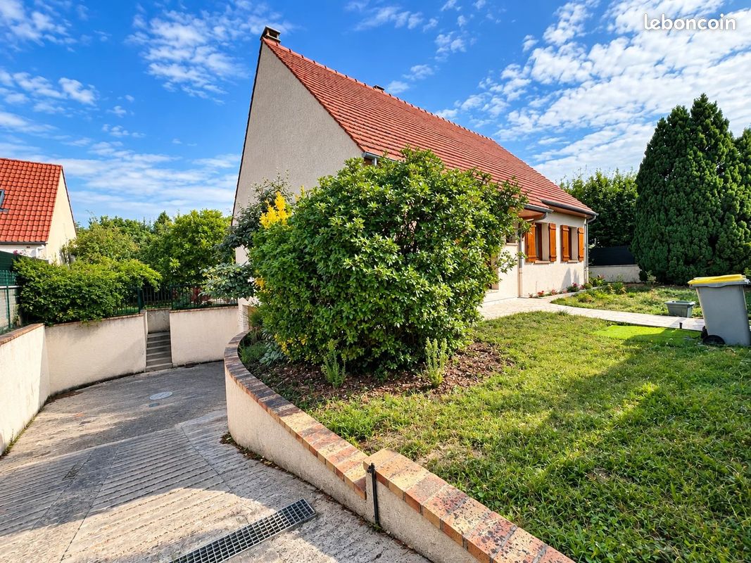 Maison 6 pièces 130 m² · à Les Clayes-sous-Bois · 130 m² · 499 000 €
