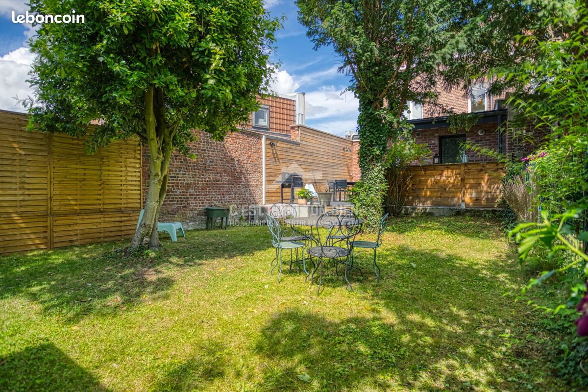 Maison 5 pièces 125 m² · à Lille · 125 m² · 369 000 €