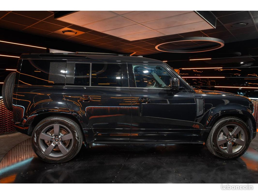 LAND ROVER DEFENDER 110 P300e X-DYNAMIC SE (image 6)