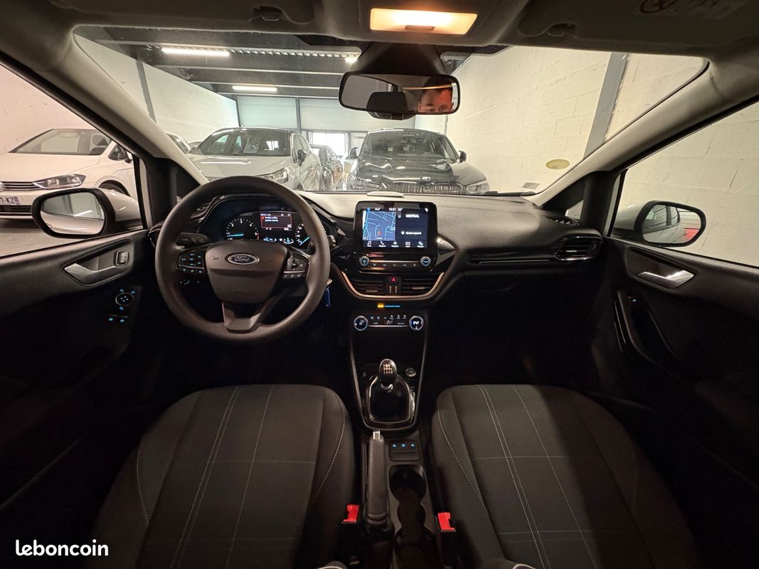 FORD Fiesta Business 1.5 TDCI 85cv BVM - SUIVI D'ENTRETIEN COMPLET/RÉGULATEUR/FEUX AUTO/ROUE DE SECOURS (image 2)