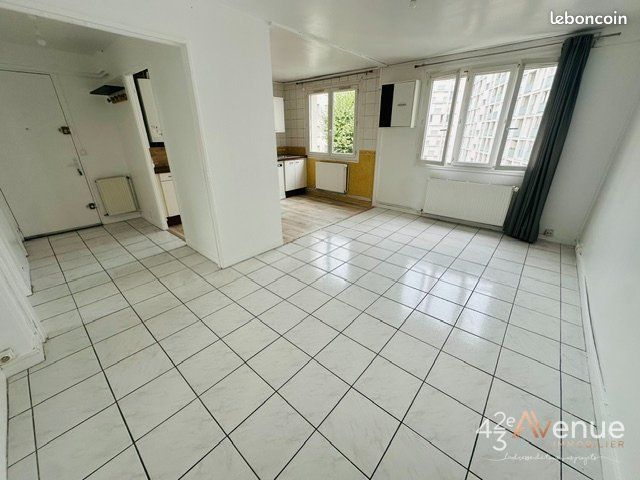 Appartement 3 pièces 53 m² · à Saint-Étienne · 53 m² · 515 €