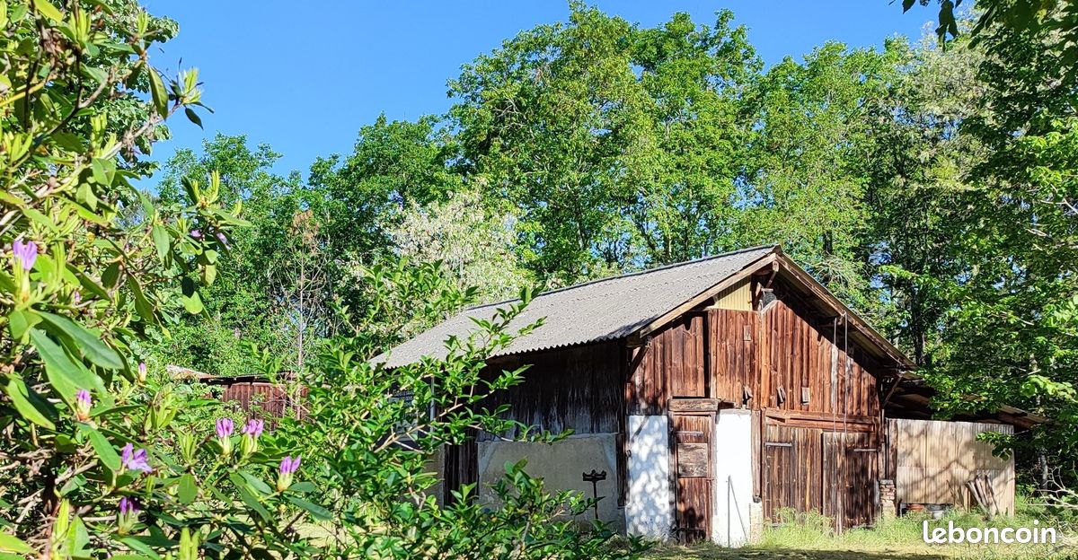 Grange + terrain constructible de 1270 m² Gourbera · 110 000 €