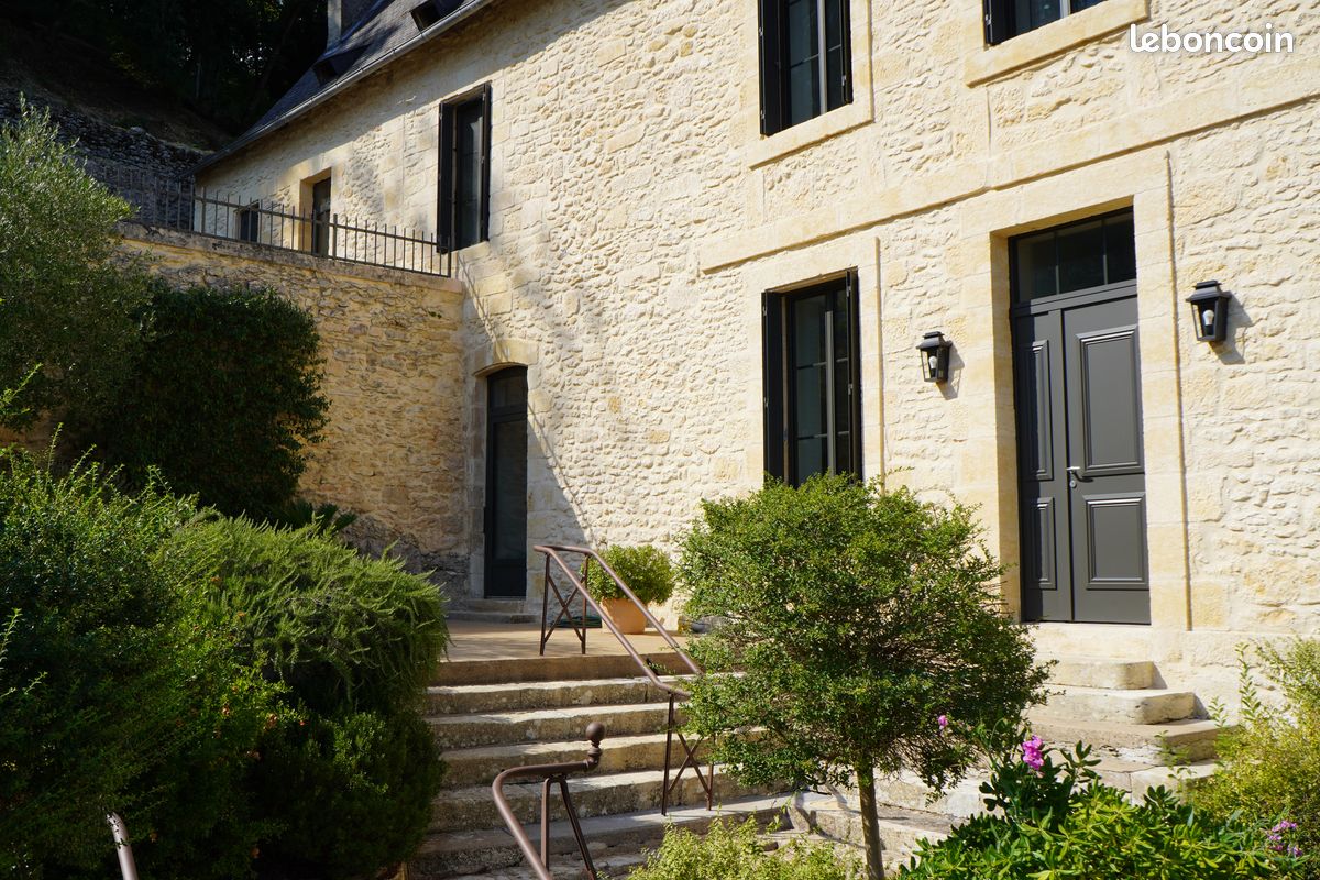 Maison 9 pièces 190 m² · à Montignac-Lascaux · 190 m² · 830 000 €