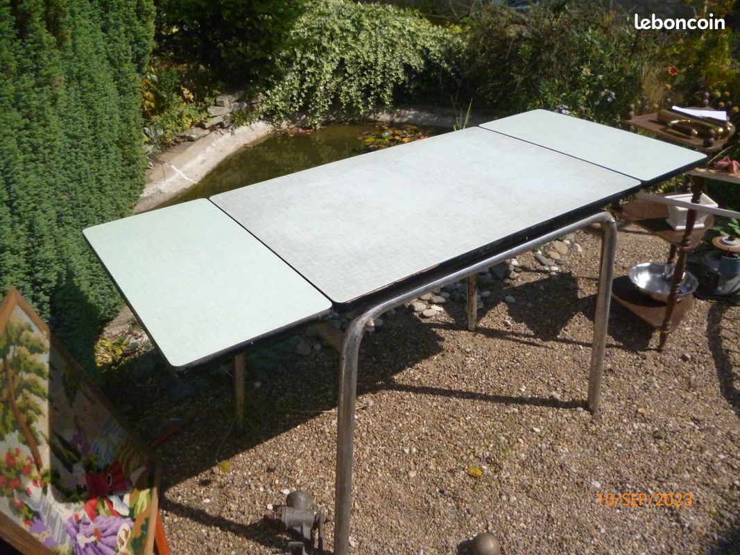 Table en formica (image 2)