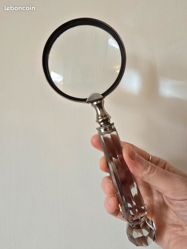 Loupe Ancienne Manche Plastique Imitation Ivoire – Diamètre 12,5 Cm, 28 Cm