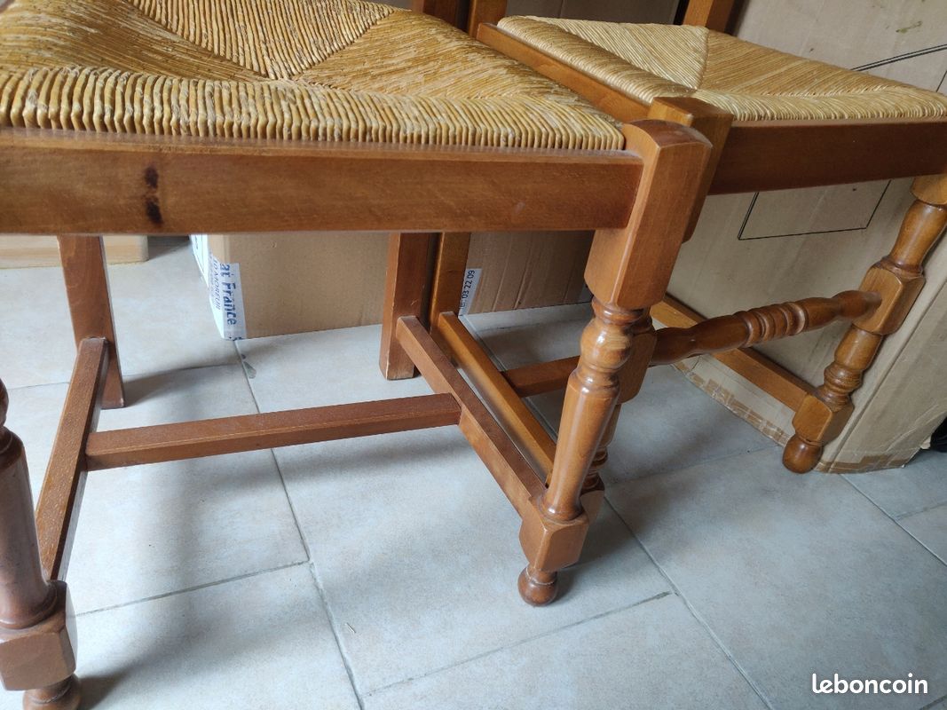 2 chaises bois et paille ,differentes :urgent (image 4)