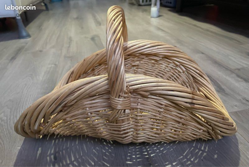 Joli panier en osier Très bon état (image 6)