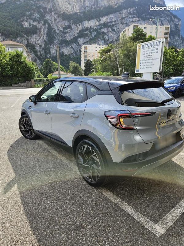 RENAULT CAPTUR esprit Alpine E-Tech full hybrid 145 + options (image 2)