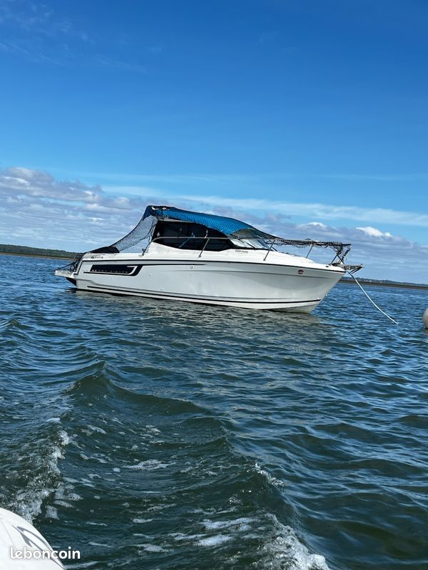 Bateau Merry Fisher timonier 6,95 m (image 1)