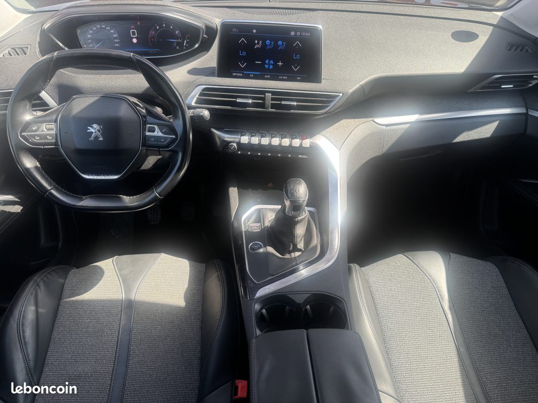 PEUGEOT 3008 II 1.2 Turbo 130 ACCESS 2018 (image 14)