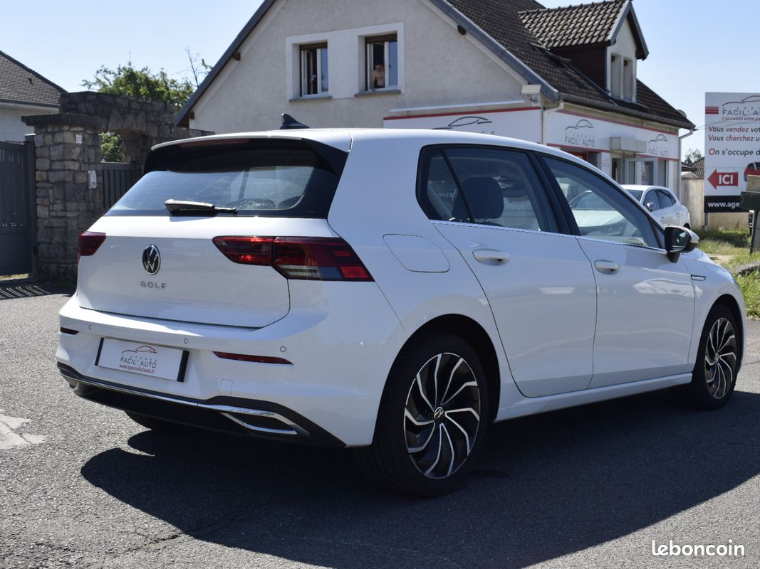 VOLKSWAGEN GOLF 2.0 TDI SCR 150 DSG7 Style 1st (image 3)