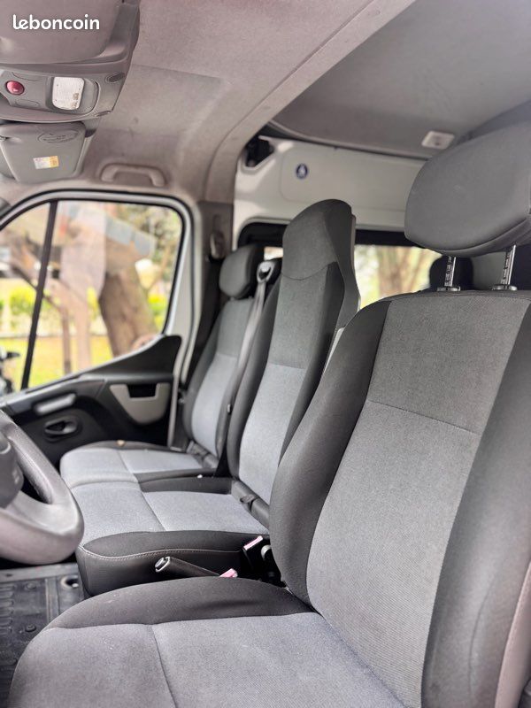 Renault MASTER 2,3 DCI 145ch 3.5t L3H2 BLUE DCI GRAND CONFORT FOURGON 2017 – photo 9