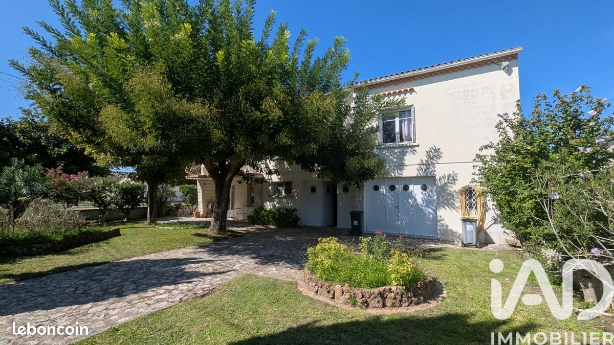 Maison 4 pièces 117 m² · à Roquemaure · 117 m² · 249 000 €