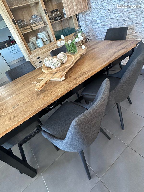 Table et chaises (image 2)