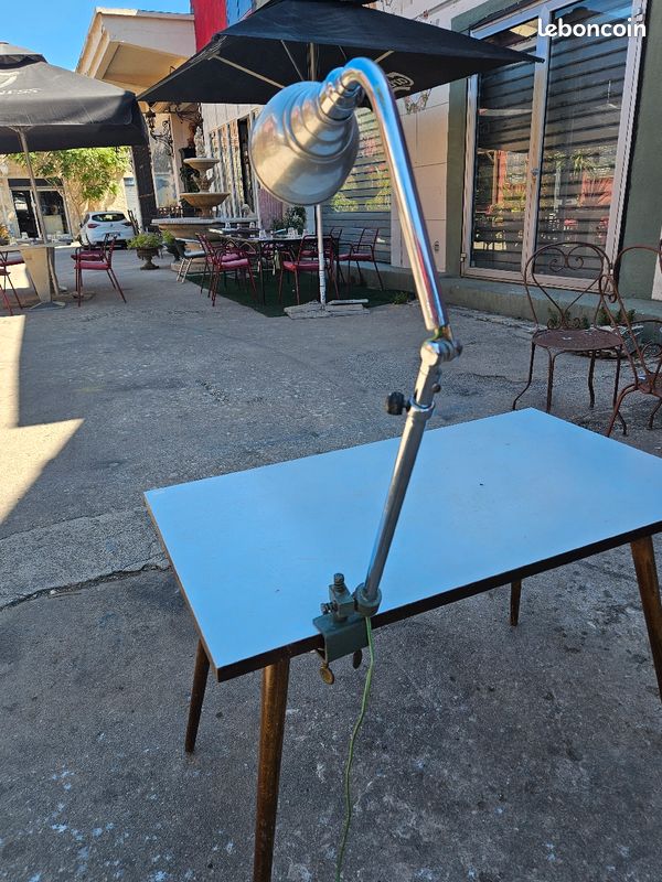 Lampe d'atelier articulée années 50 (image 5)