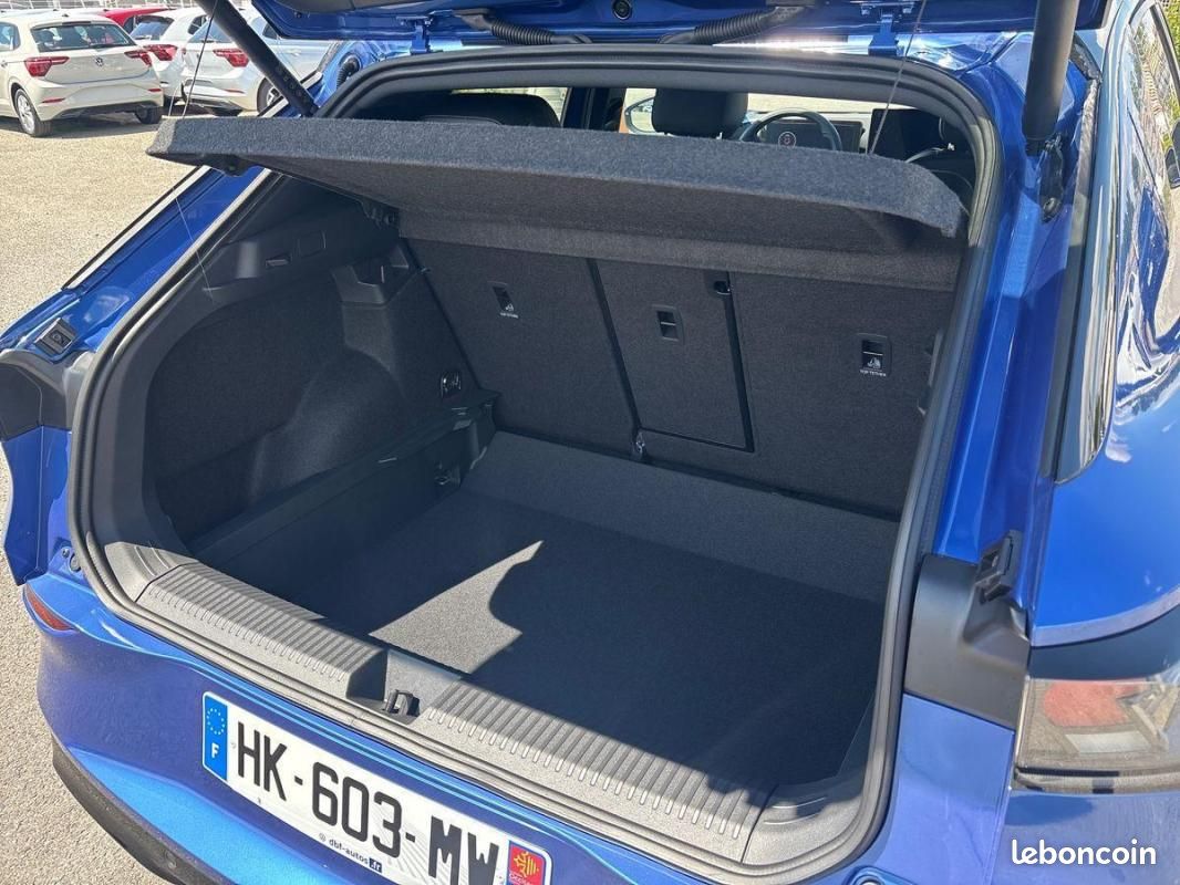 Volkswagen T-Roc FL NOUVEAU NF 1.5 ETSI HYBRID 150CH D (image 32)