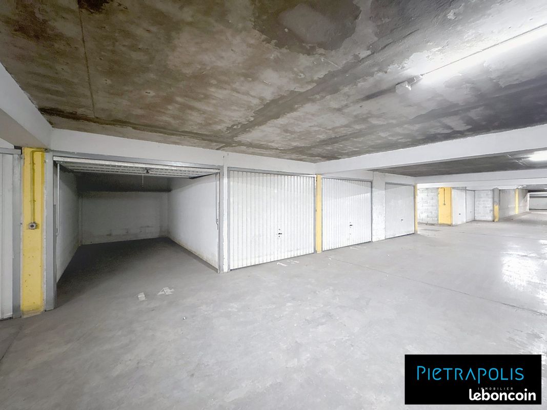 Parking 13 m² · à Villeurbanne · 13 m² · 15 000 €