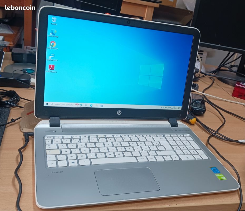 HP Pavilion 15-p247nf – 15,6" I5-5200U SSD 250 Go Windows 10 – Blanc – Occasion