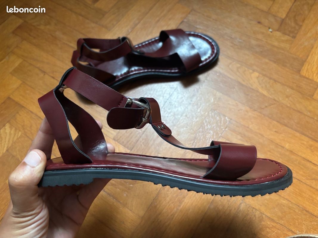 Sandales taille 43 (image 3)