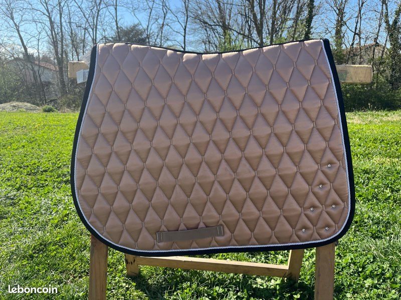 Tapis de selle rose à strass 15 (image 2)