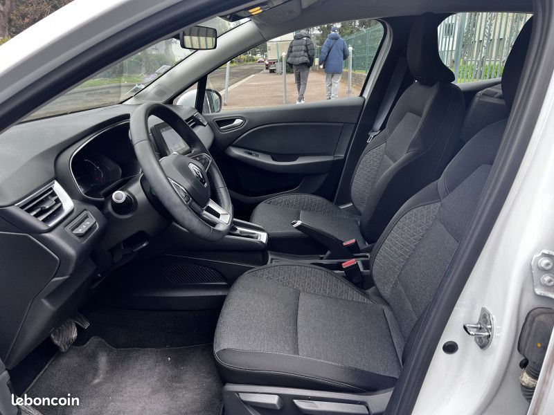 Renault CLIO V 1.6 E-TECH 140CH BUSINESS -21 (image 9)