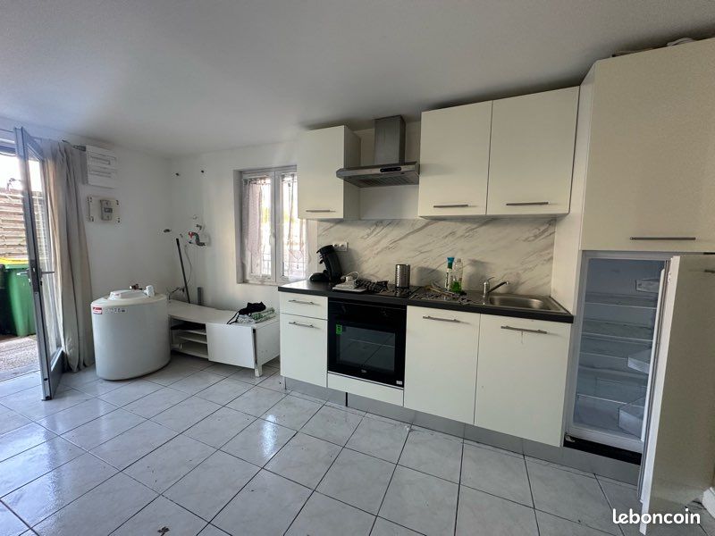 Appartement 2 pièces 41 m² · à Saint-Martin-d'Hères · 40,9 m² · 55 000 €