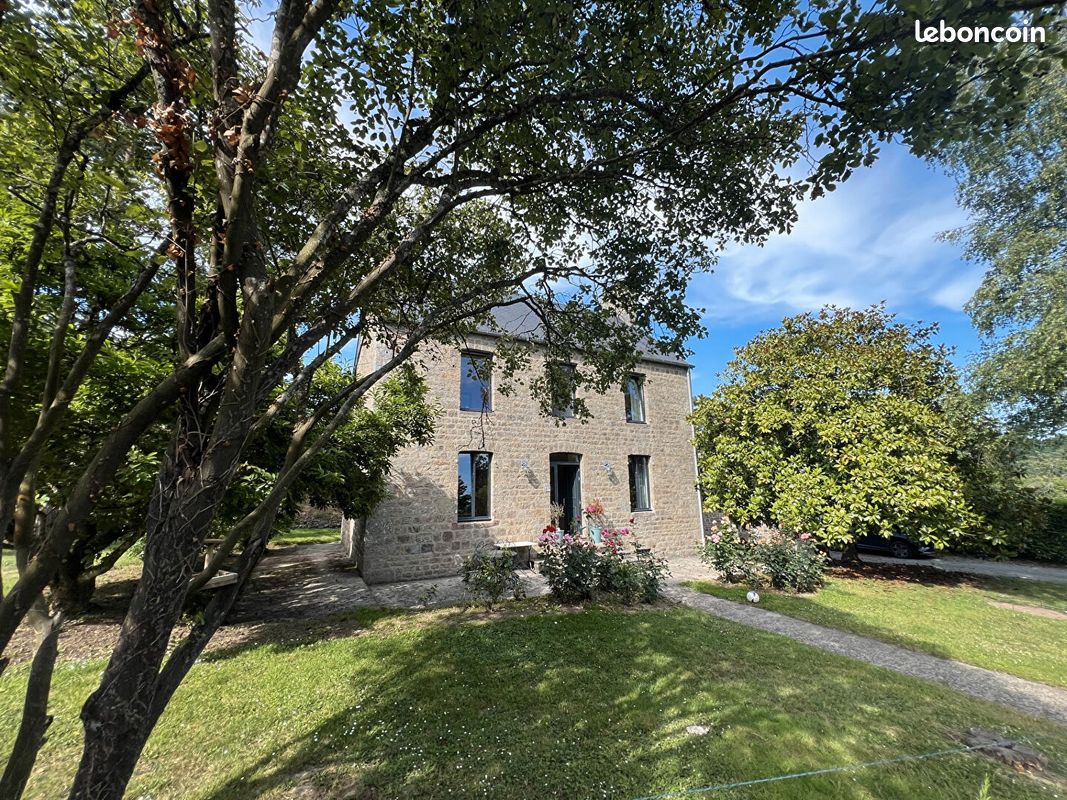 Maison 7 pièces 170 m² · à Condé-sur-Vire · 170 m² · 325 000 €