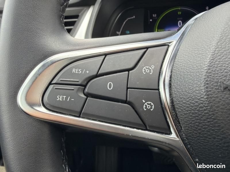 Renault Captur 1.6 E-Tech full hybrid 145ch Evolution (image 19)