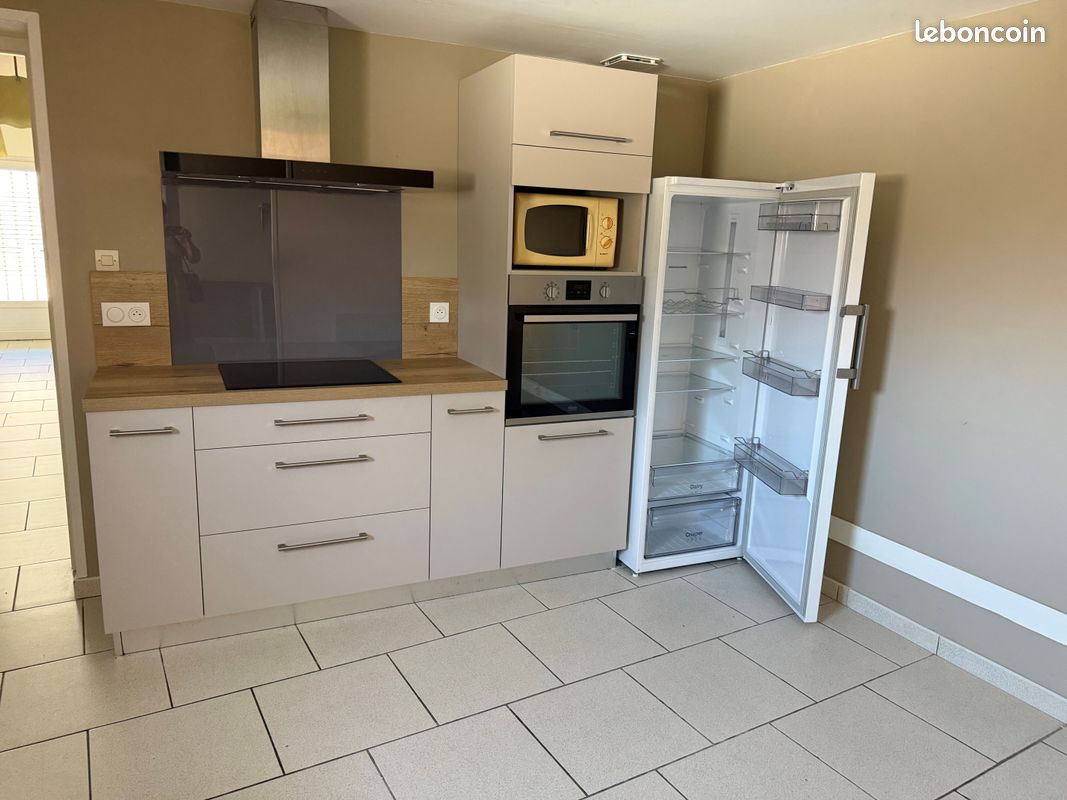 Maison 3 pièces 84 m² · à Éperlecques · 84 m² · 750 €/mois