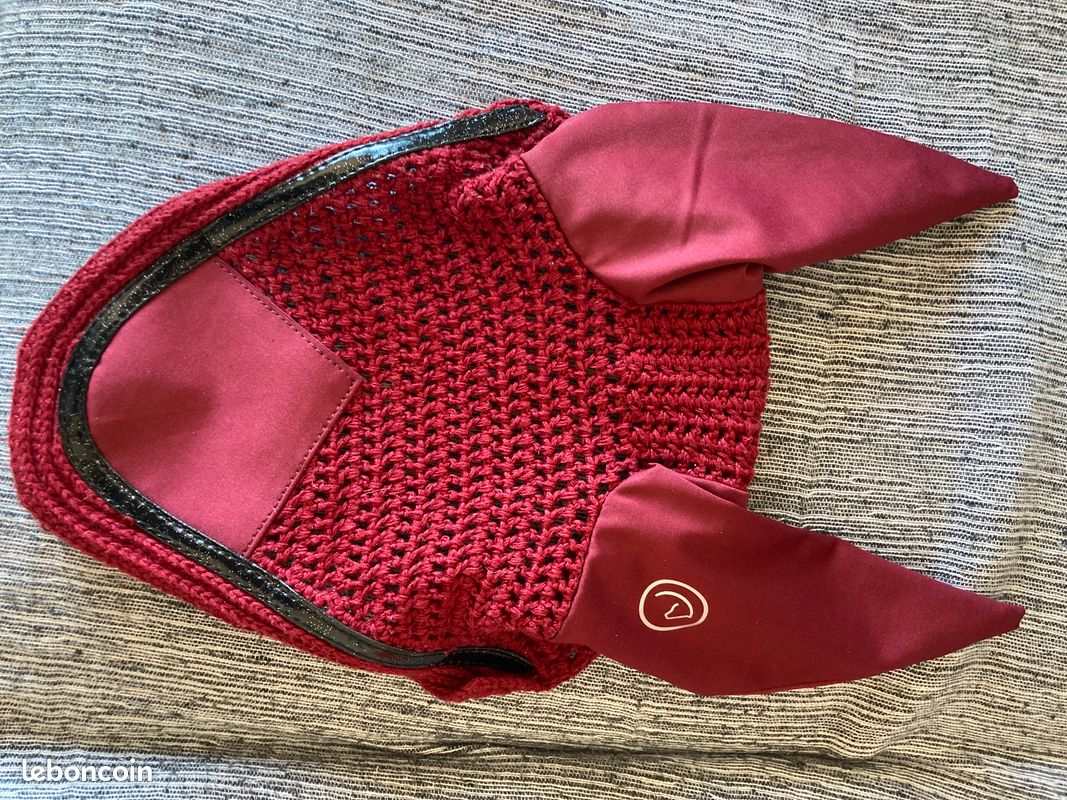 Capot Anti-mouches Pour Cheval – Rouge – Neuf Avec étiquette