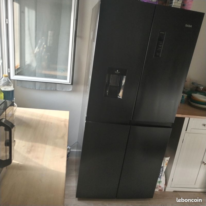 Réfrigérateur Congélateur Air Brassé 248 Litre 60cm Couleur Noir Style Annees 50 Fab28rbl3