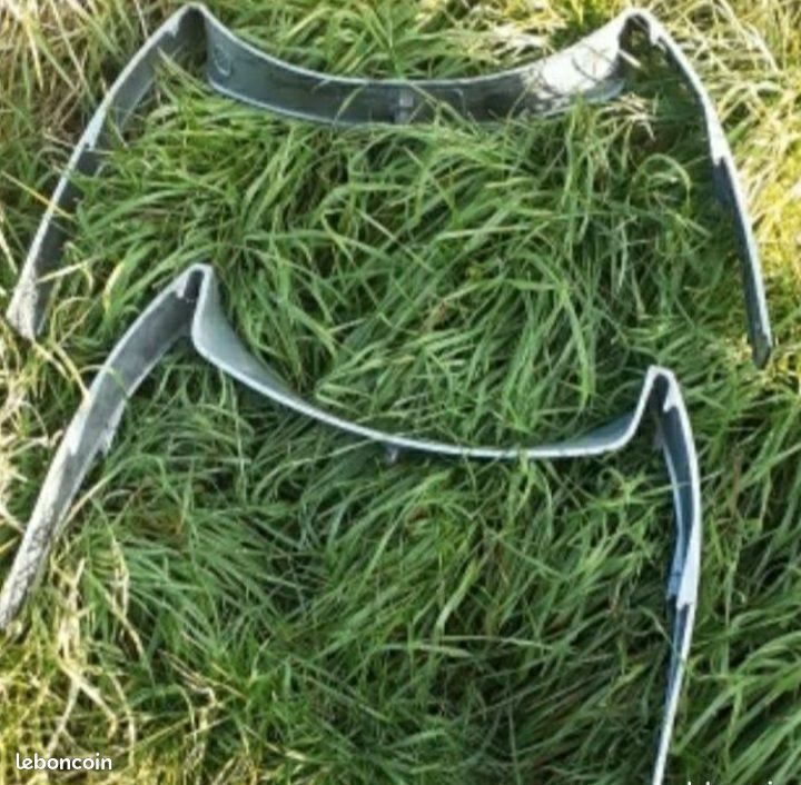 Moulure de Carenage de Sabot MOTO KAWASAKI zzr 600 (image 1)
