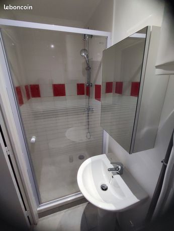 Location studio meublé pour personne calme et sérieuse 6min de la gare