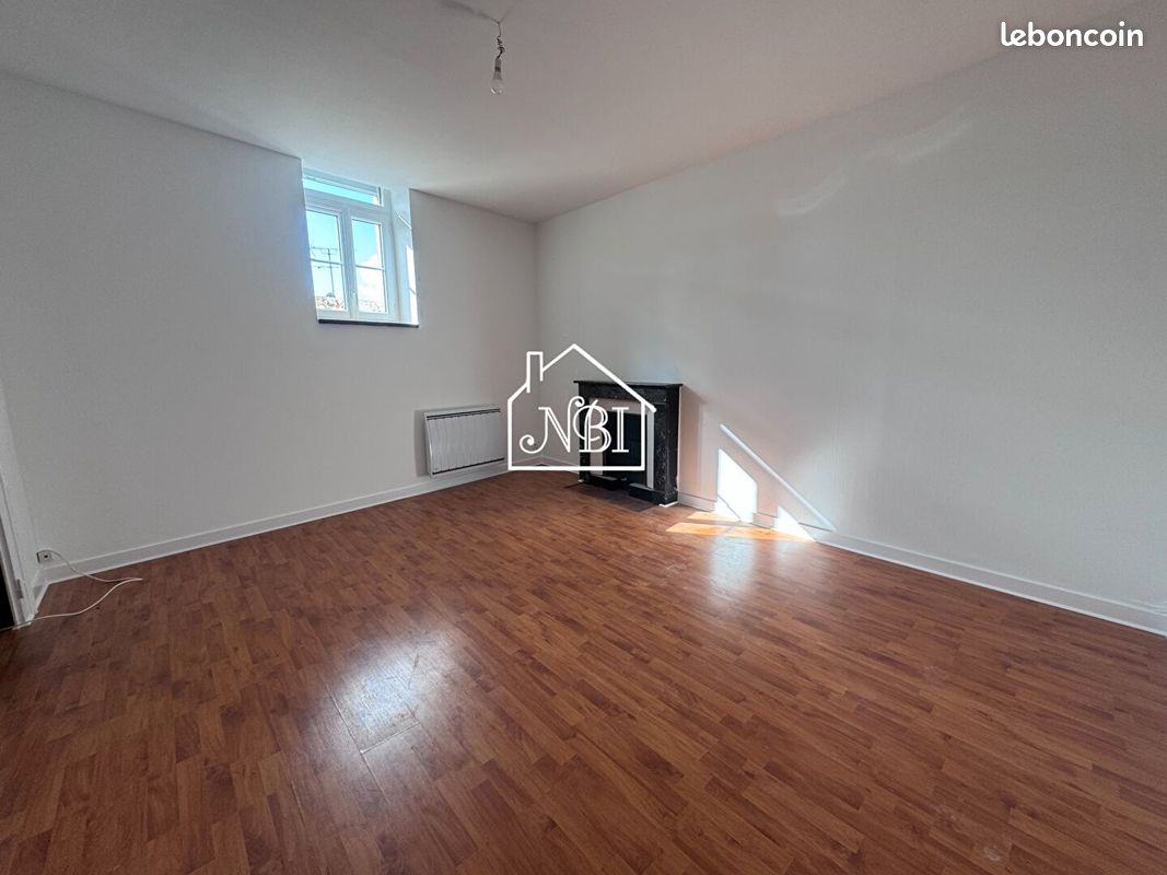 Appartement 3 pièces 75 m² · à Laval · 75 m² · 700 €