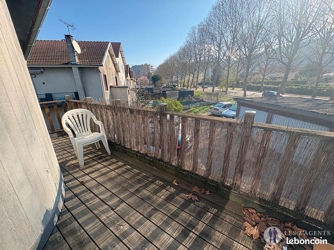 Appartement 2 pièces 50 m² · à Saint-Martin-d'Hères · 50 m² · 105 000 €