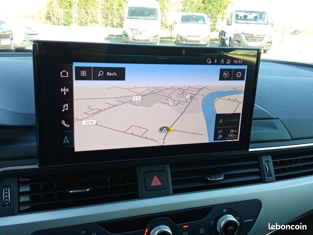 AUDI A4 AVANT 30 TDI 136 S tronic 7 Business Line (image 9)