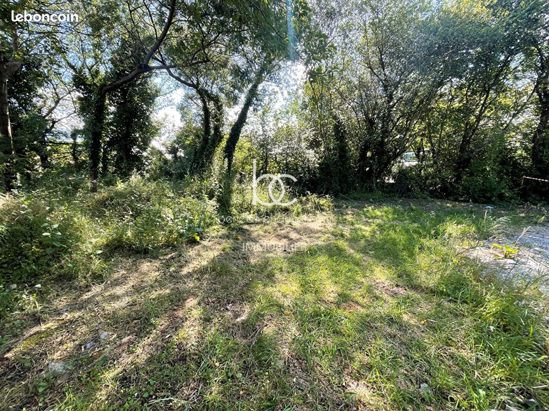 Terrain 201 m² · à Le Hézo · 201 m² · 96 000 €