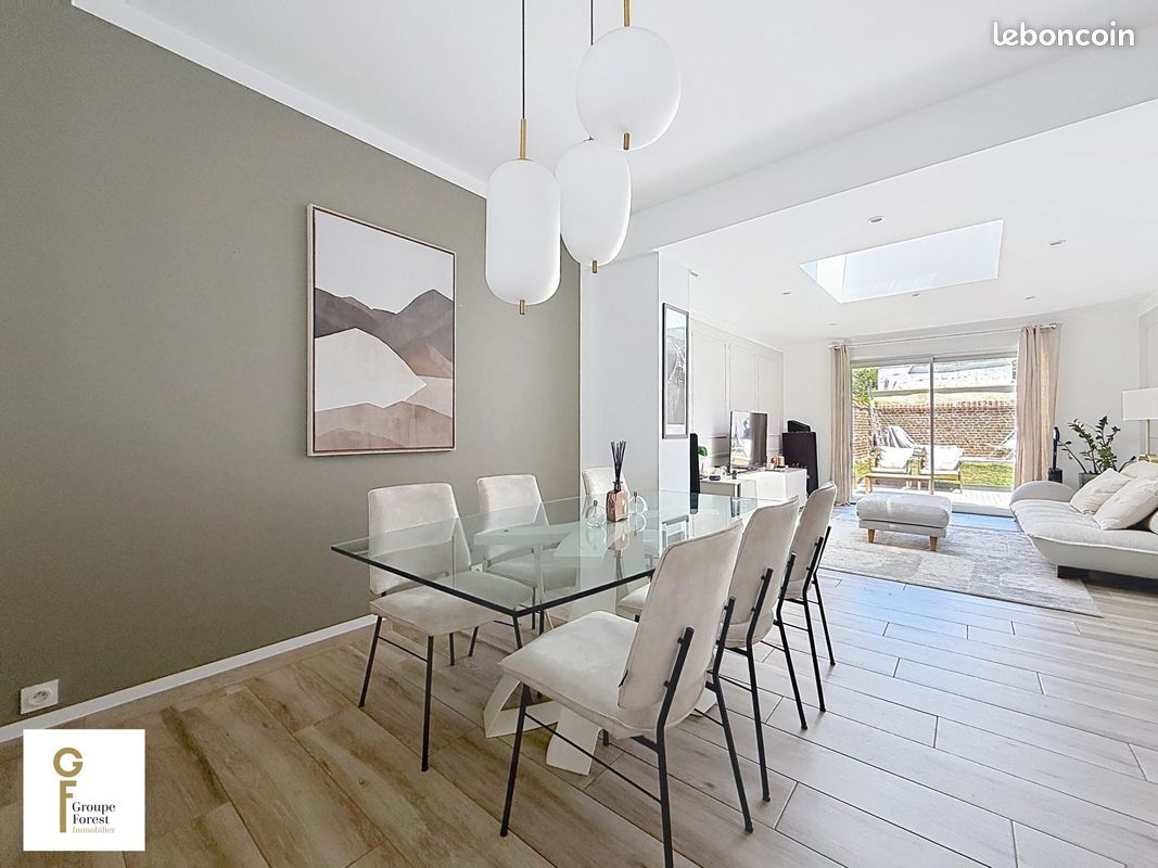 Maison 5 pièces 87 m² · à Croix · 87 m² · 350 000 €