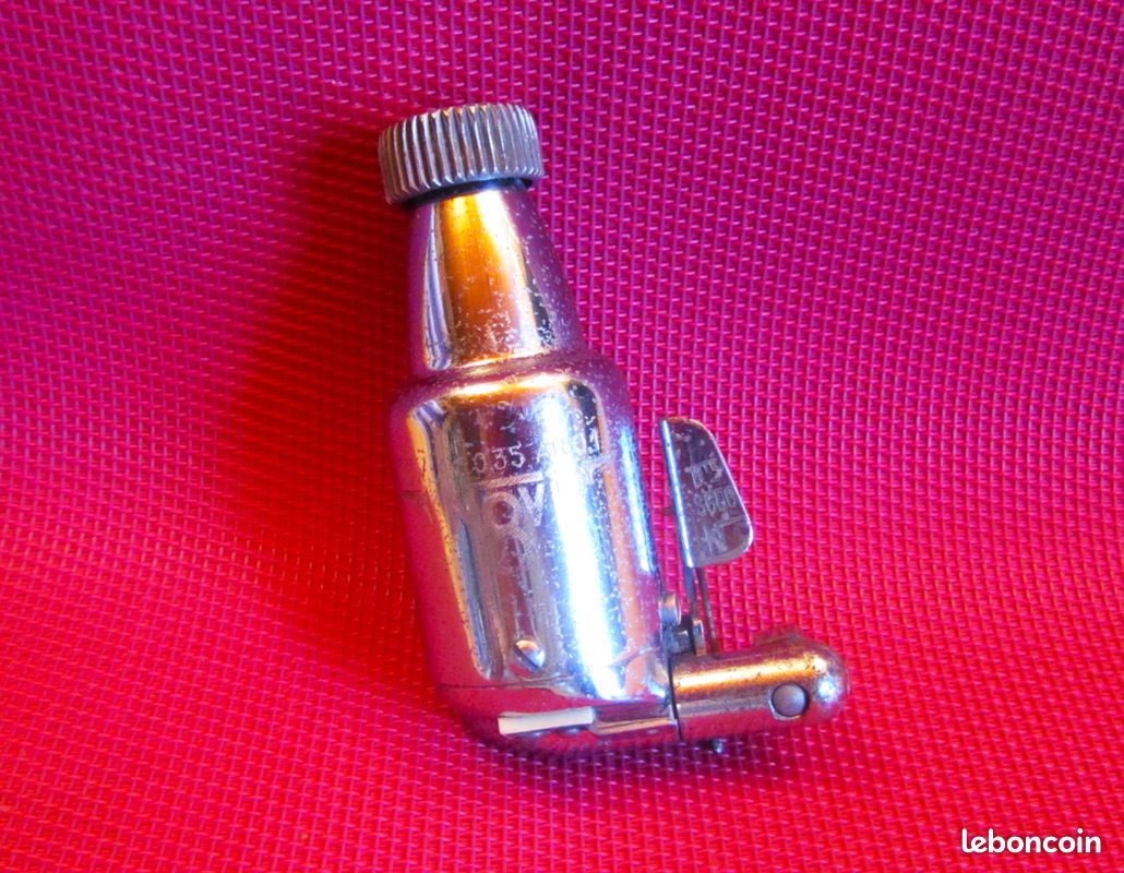 Ancienne dynamo NOVI a courroie, moto motobécane an. 30, motoconfort
