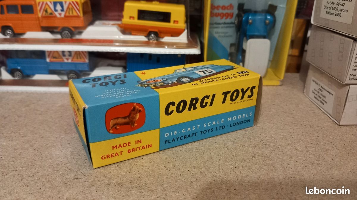 1:47 Corgi Toys Citroën DS Monte Carlo Version Light Blue No. 323 Repro