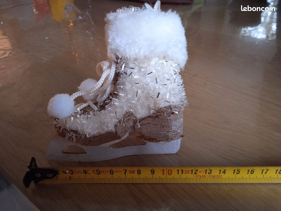 Décoration, patin à glace, Noël etc... (image 6)