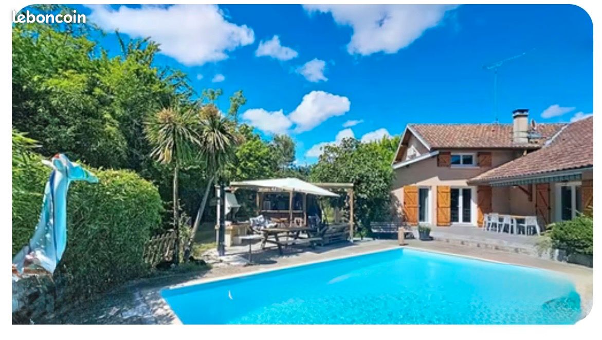 Maison 7 pièces 172 m² · à Ychoux · 172 m² · 380 000 €