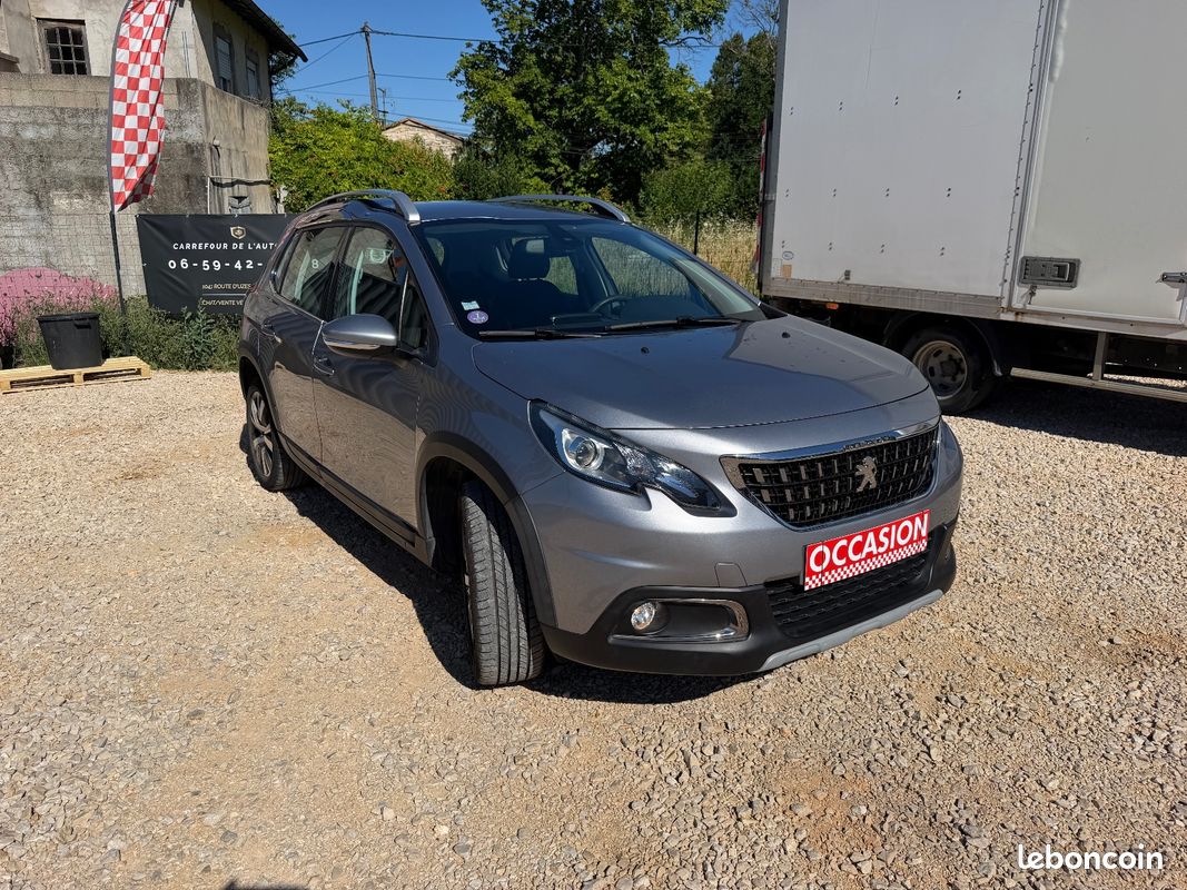 PEUGEOT 2008 BUSINESS 1.2 PureTech 110ch SS BVM5 Allure Business (image 2)