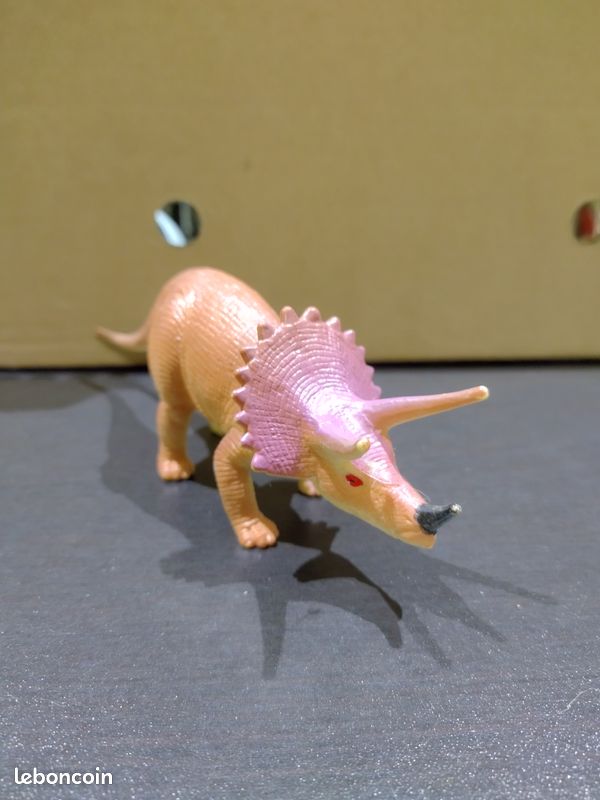 Lot de 4 dinosaures (image 3)