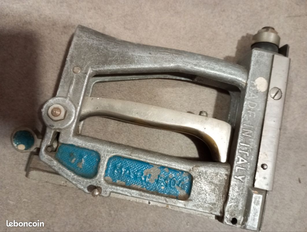 Agrafeuse De Vitrier Ancienne ROULOR - Modèle 1143455 - Bon État - Occasion Outil Professionnel