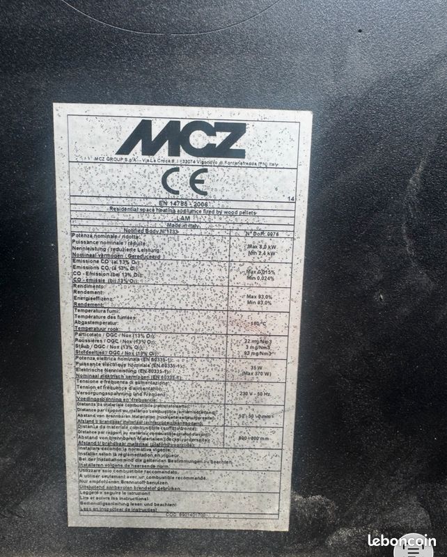 Poêle à granulés MCZ noir — 8 kW — à récupérer Paris 12 (image 3)