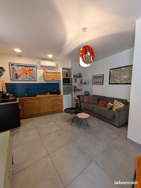 Appartement 1 pièce 26 m² · à Nîmes · 26 m² · 650 €
