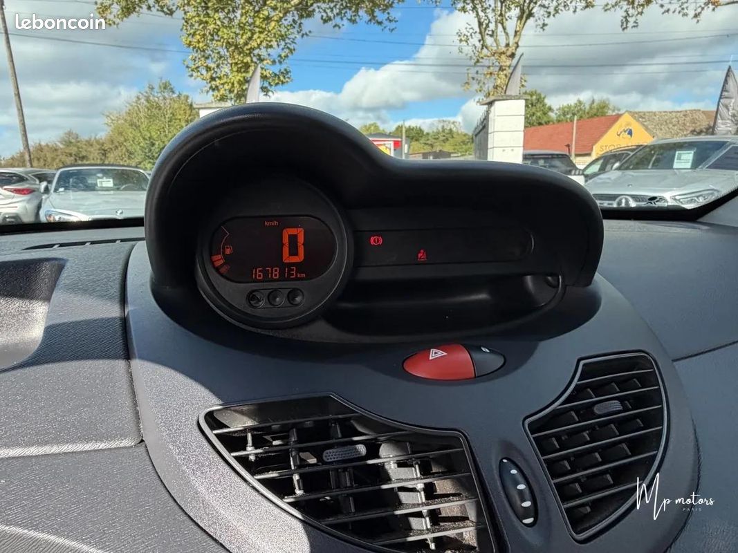Renault Twingo 1.2 75 AUTHENTIQUE / GARANTIE 12 MOIS (image 9)