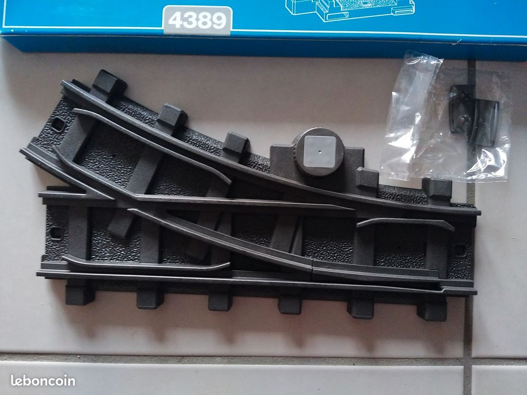 4389 PLAYMOBIL TRAIN RC : Aiguillage embranchement droit (V.2 de 1988..) (image 5)