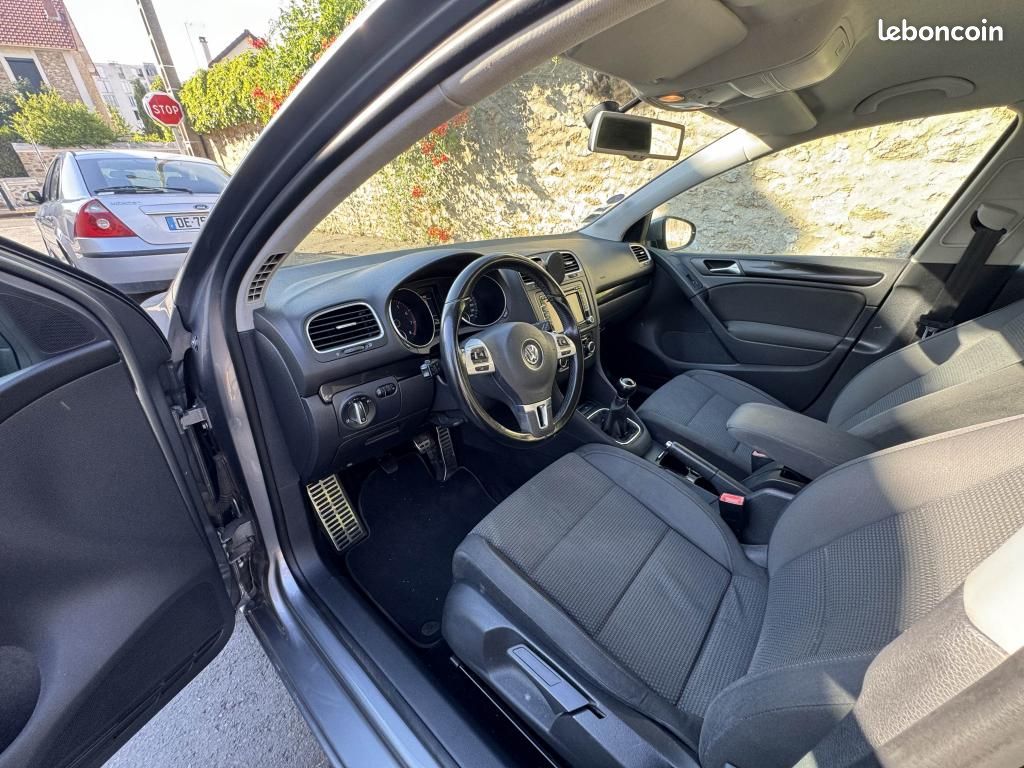 VOLKSWAGEN GOLF 1.4 16V TSI - 122 VI BERLINE Confortline (image 10)